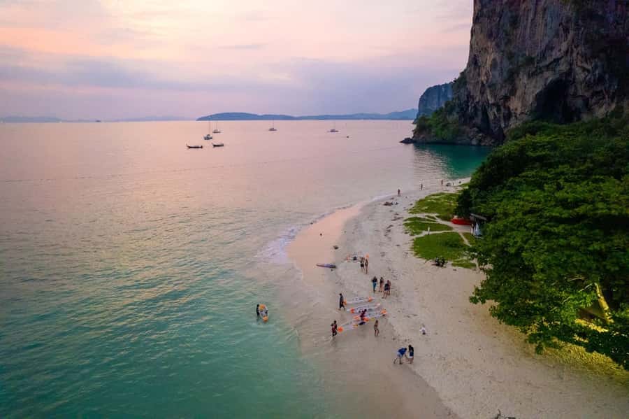 Krabi Railay & Phra Nang: Beach Kayak & Glow Plankton Tour - Should You Book the Krabi Railay & Phra Nang Glow Plankton Tour?
