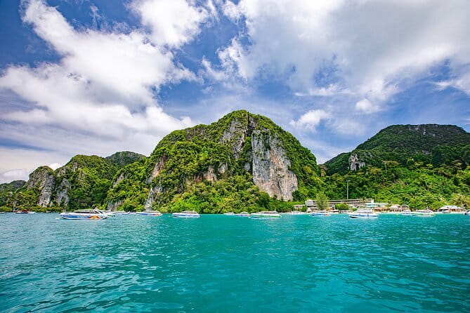 Krabi Seven Island Tour by Luxury Longtail Boat with Snorkeling - Guides, Group Size, and the Day’s Tone