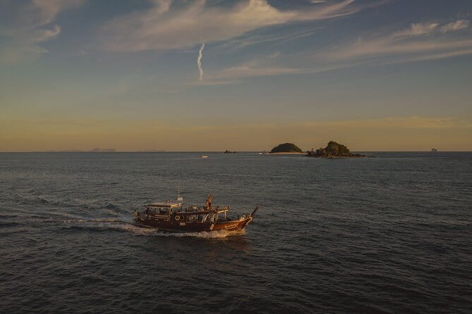Krabi Seven Island Tour by Luxury Longtail Boat with Snorkeling - How the Route Works: Short Hops, Clear Focus