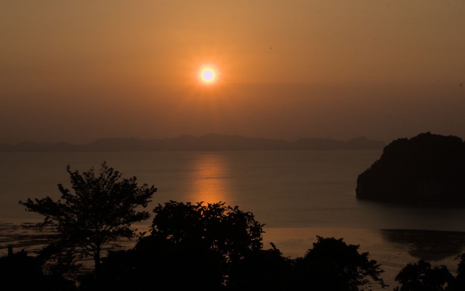 Krabi: Sunset Kayaking Ao Thalane with Dinner BBQ - Who this suits best in Krabi (and who should skip it)