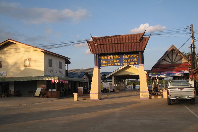Krabi To Koh Lanta by Shared AC Van - Comfort Tips: Luggage, Waiting, and Staying Sane