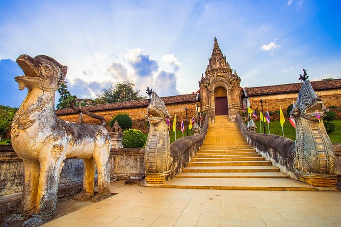 Lamphun and Lampang City Temples Small Group Tour – Full Day - Stop 1: Wat Chamthewi (Wat Ku Kut) and Its Square Chedi of 60 Buddhas