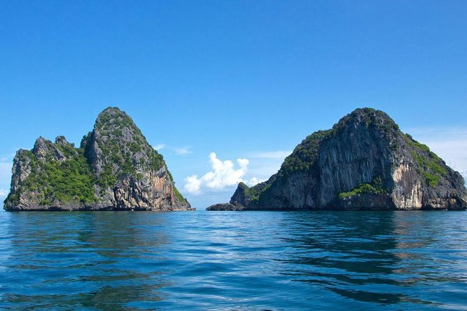 Lanta 4 Islands + Emerald Cave Snorkeling Tour - Stop 2: Ko Muk, low-key beaches, and cave country