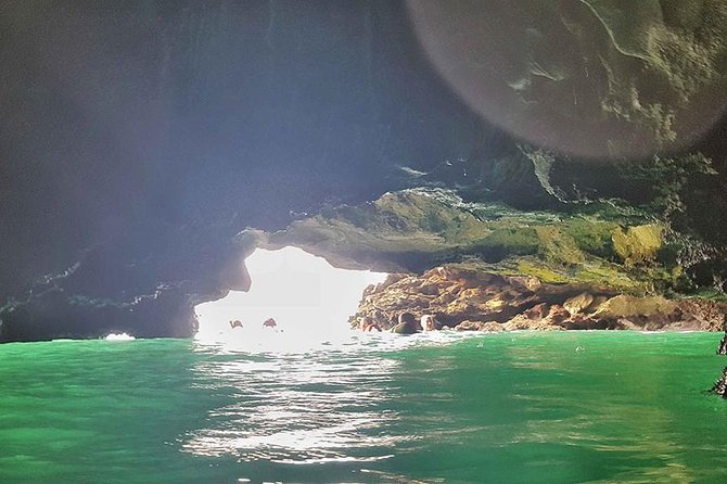 Lanta 4 Islands + Emerald Cave Snorkeling Tour - Stop 3: Morakot (Emerald) Cave swim through the tunnel