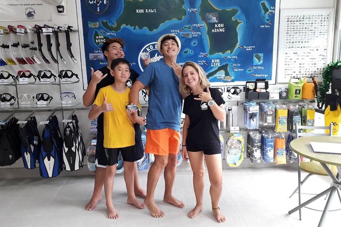 Learn to dive in 2 days Scuba Diver course - Safety and supervision: why the small group setup matters
