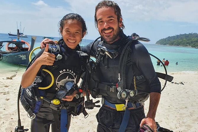 Learn to scuba dive with professional instructors - 3 days - Safety, paperwork, and why the ratio is the real benefit