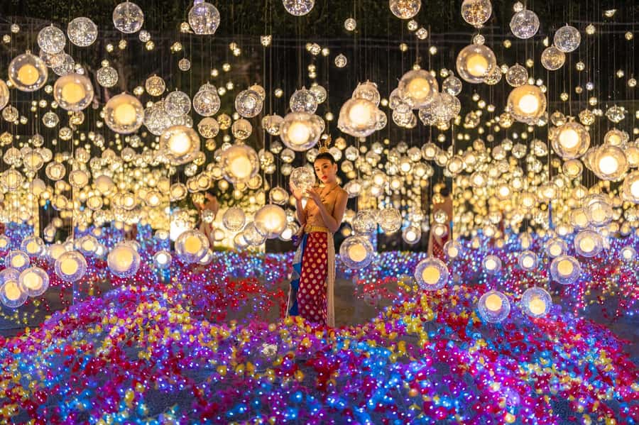 Light Festival at Na Satta Park: Magical Once-a-Year Moment - A 10-hour Ratchaburi rhythm from Central World