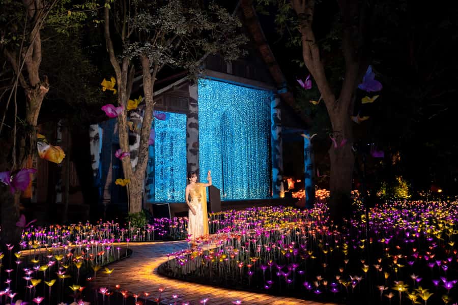 Light Festival at Na Satta Park: Magical Once-a-Year Moment - Secret Cafe and street food: the built-in break that matters
