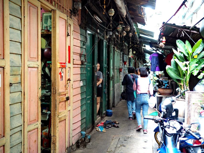 Local Life, Culture & Food Walking Tour at Chinatown - Shrines and Incense: Understanding How People Seek Blessings