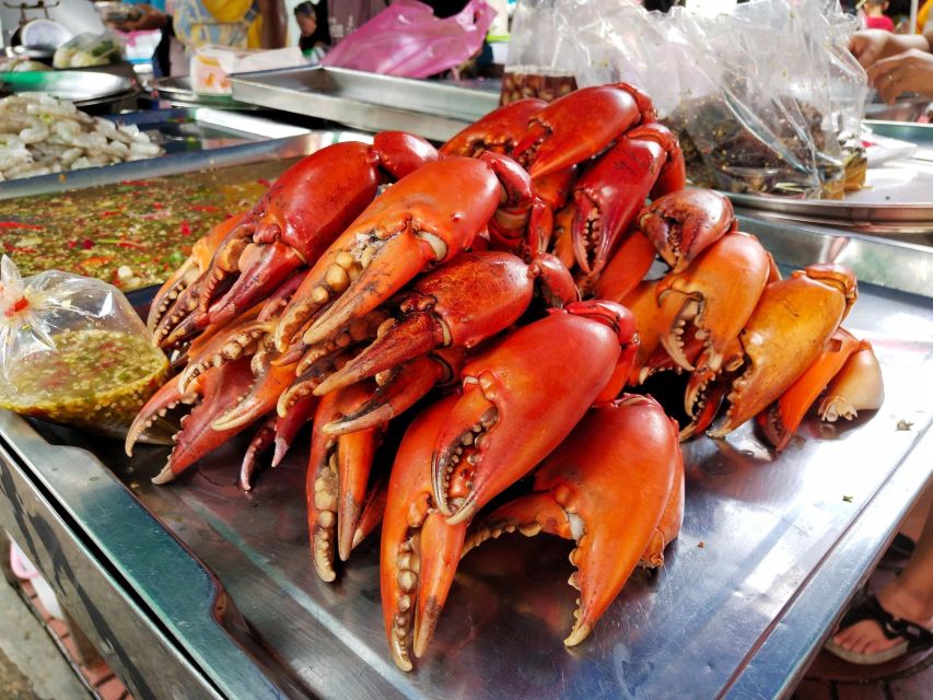 Local Life, Culture & Food Walking Tour at Chinatown - Rain or Shine Logistics: Comfort Tips That Actually Matter