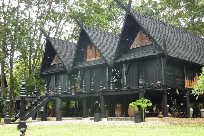 Long Neck Village, White & Blue Temple, Black House Day Tour From Chiang Mai - Lunch, Water, and Breaks: How the Included Meal Helps