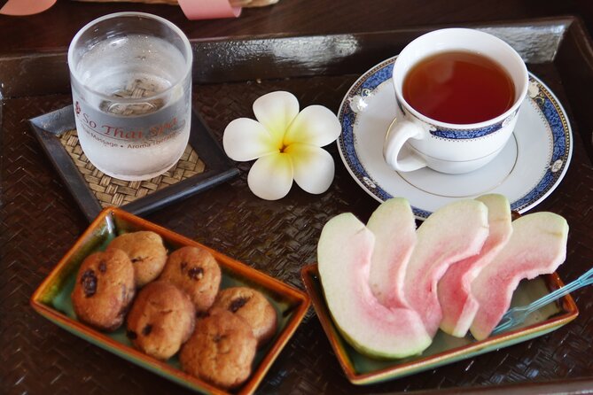 Luxury So Thai Spa Package (4 Hours) - Foot and body massage with aroma oil and herbal compress: the comfort payoff