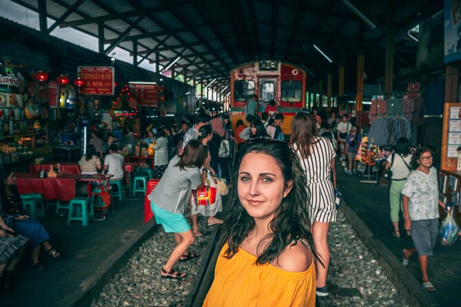 Maeklong Railway & Damnoen Saduak Floating Market Tour – Full Day - Damnoen Saduak Floating Market by Longtail Boat: The Real Canal View