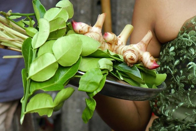 May Kaidee Thai Cooking Class at Bangkok with Pickup - Instructor support and meal customization (including vegan/vegetarian)