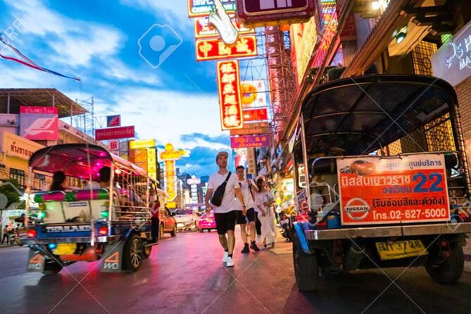 Michelin Guide Street Eats by Tuk Tuk: Bangkok Night Tour - Stop One: Lim Lao Ngow Fishball Egg Noodles (First Hit, No Warm-Up Needed)