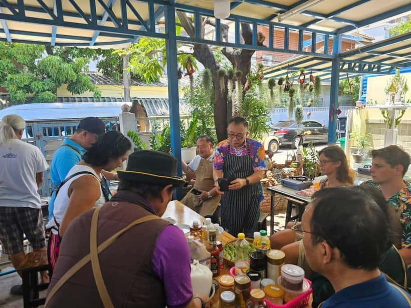 Mini Group: Uncle and Aunty Cooking House Afternoon Class - Quick hits: why this afternoon class works
