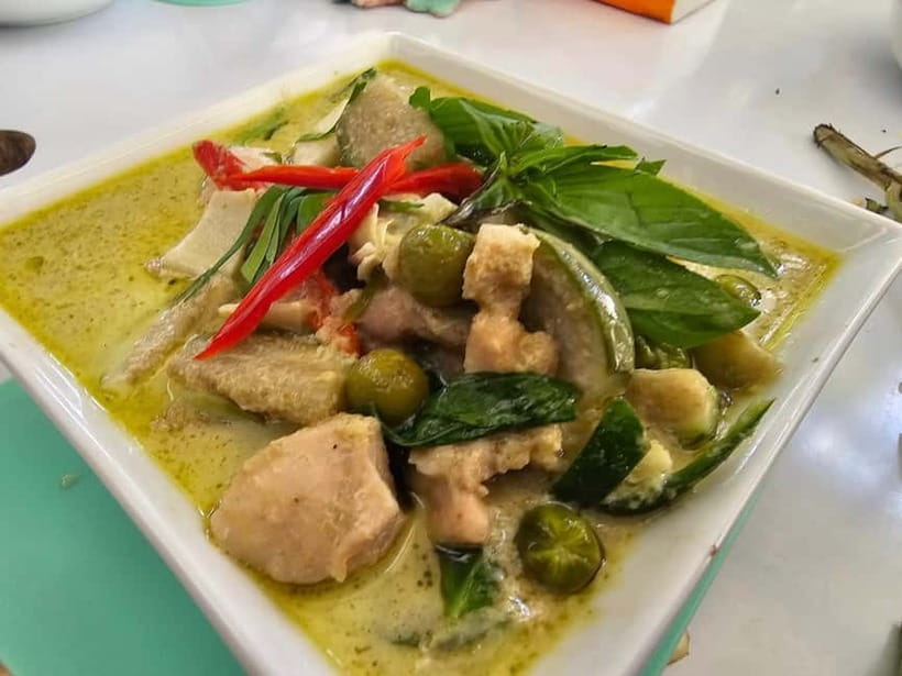 Mini Group: Uncle and Aunty Cooking House Afternoon Class - Language support: English and German