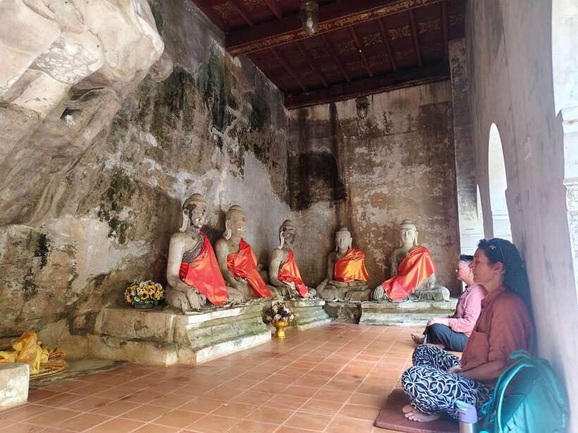 Monk trails hike, Wat Phalat, Monk chanting, Wat Doi Suthep. - Price and value: what you get for about $44