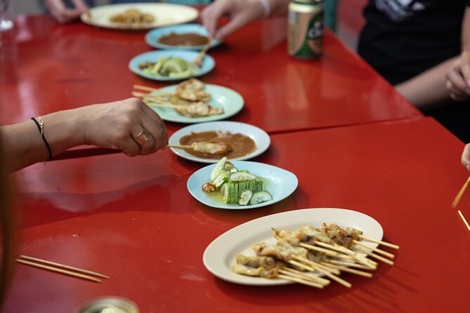 Motorbike Food Tour in Chiang Mai - Your 6pm plan: six tasting stops over one smooth evening