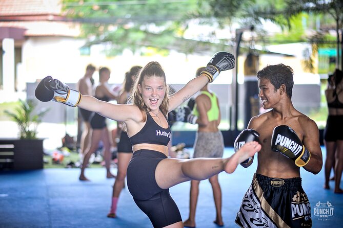 MuayThai Class for Beginners - Family-Friendly Muay Thai in Koh Samui: Age 10+ Means Real Options