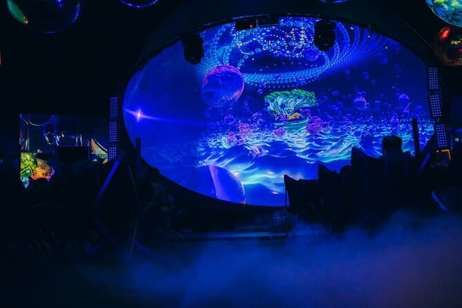 Mystic Universe Exhibition - Stop inside the 360° domes: the art that feels cinematic