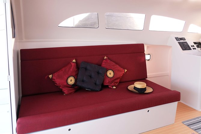 New Power catamaran for Phang Nga and Phi Phi island excursions - Food, drinks, and WiFi: the comfort layer that makes it a real day trip