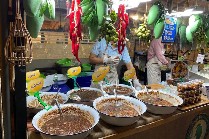 Night life in Bangkok - Jodd Fairs Train Night Market(Joint) - Price and Value: Why $15.39 Might Be a Smart Buy