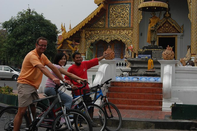 No.1 Chiang Mai: Historical City Bike Tour - Lunch Break: Vegetarian and Vegan Options Included