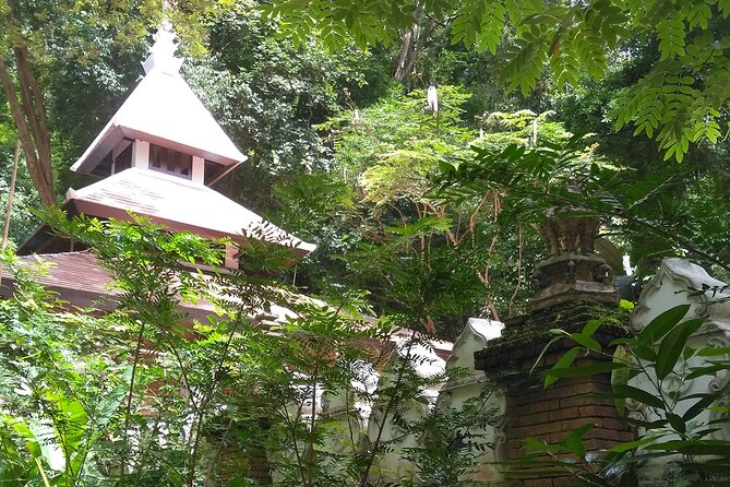 No1. Chiang Mai City Hiking, Biking & Kayaking Triathalon - Stop by stop: Suthep National Park and Wat Pha Lat’s forest-trail vibe