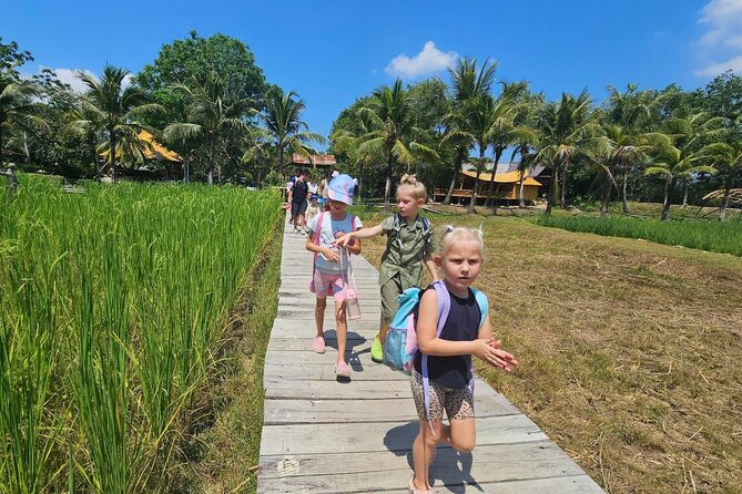Old Phuket Farm Ticket - Countryside Local Life Culture - Coconut grating, curry paste-making, and the taste-side of the farm