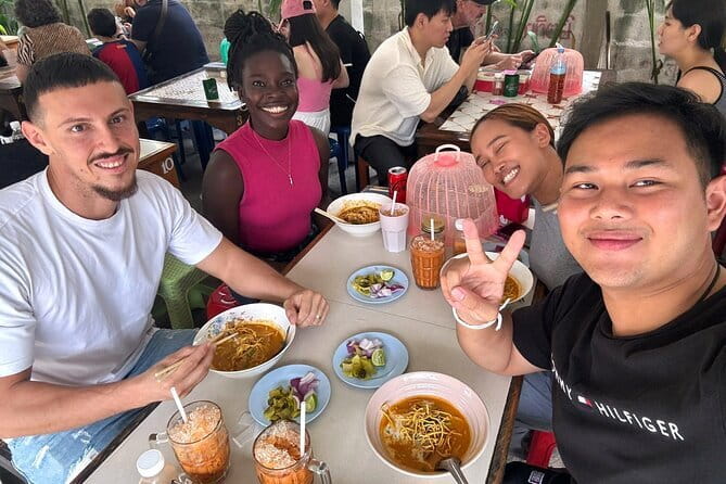 Old Town Chiang Mai Food Tour with 10+ Local Dishes Tastings - Your food lineup: 10+ Northern Thai dishes in one organized walk