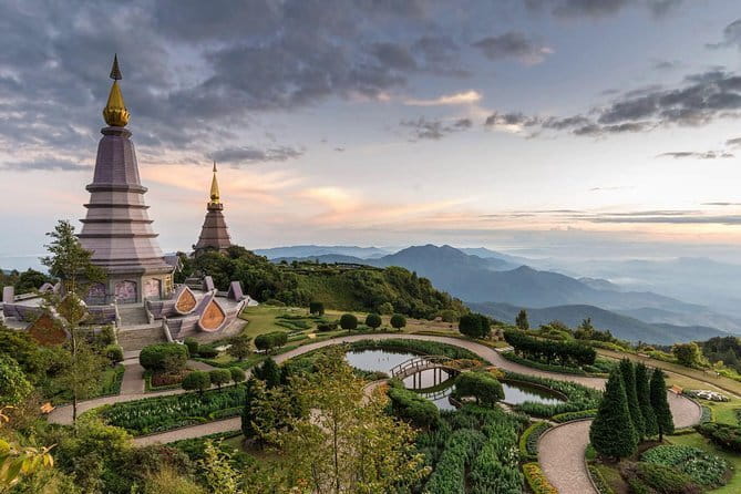 One day Doi Inthanon National Park & Trekking on Kew Mae Pan - Hmong hill-tribe market and lunch: food plus culture, not just a stop