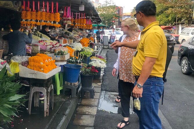 One Day Highlight of Chiang Mai - Starting at Tha Phae Gate: the old walled city, up close