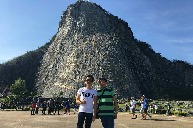 One Day Splendid Pattaya Private Day Tour from Bangkok - Wat Phra Yai (Big Buddha Temple): temple hill views and a major gold statue
