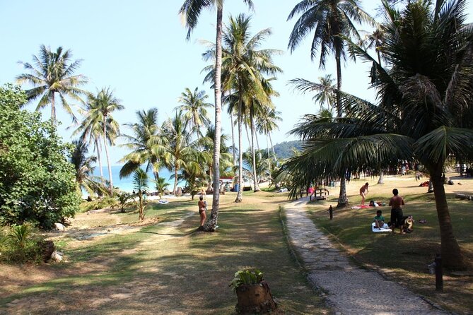 One day trip to Angthong Marine Park by big boat - Koh Wua Ta Lap: The Best Use of Your “Active” Window