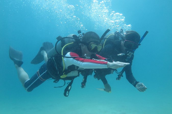 PADI advanced open water course - What you actually get included (gear, food, and transfers)