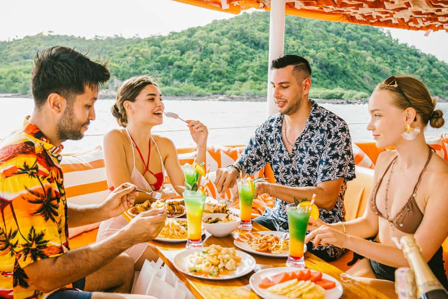 Pattaya: 3-Island Hopping Sunset Yacht & Buffet with Live DJ - Key highlights to plan around