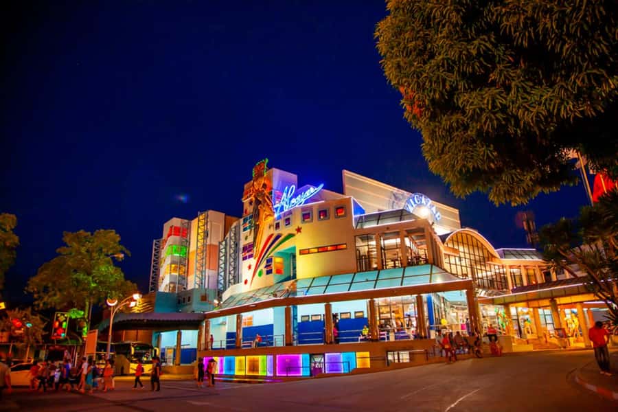 Pattaya: Alcazar Cabaret Show VIP Seat with Private Transfer - Dress Code That Fits the Occasion (Without Stress)