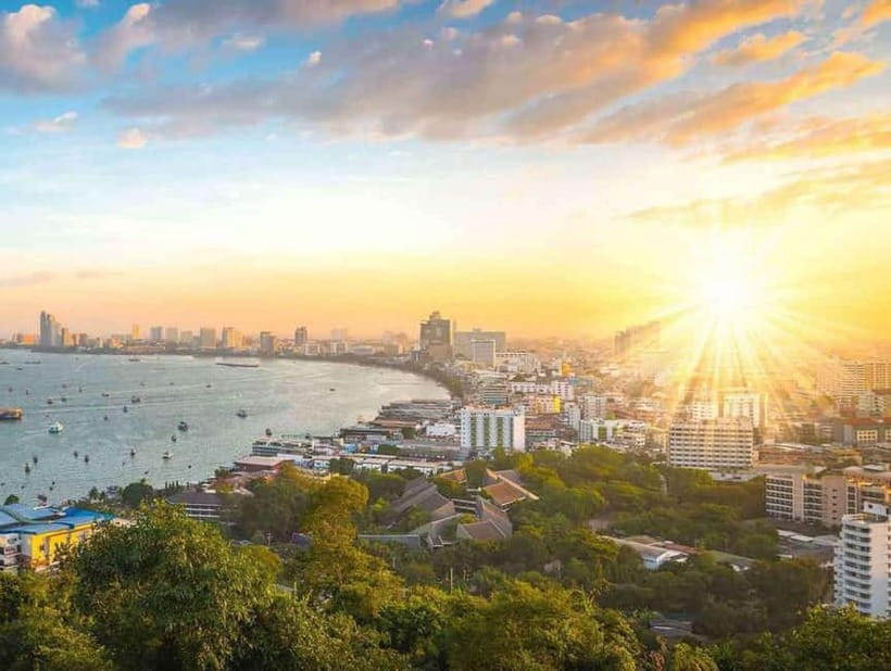 Pattaya: Big Buddha Temple, Night Market, and Sunset Tour - Wat Phra Yai (Big Buddha Temple): The 18-Meter Golden Stop You’ll Remember