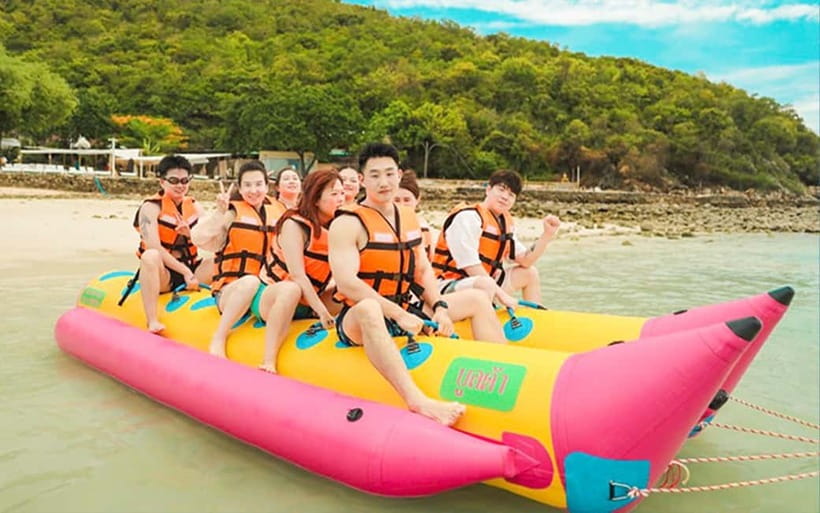Pattaya: Coral Island (Koh Larn) Day Trip with Seafood Lunch - Thai Seafood Lunch: Curry Crab and Tom Yum on the Shore