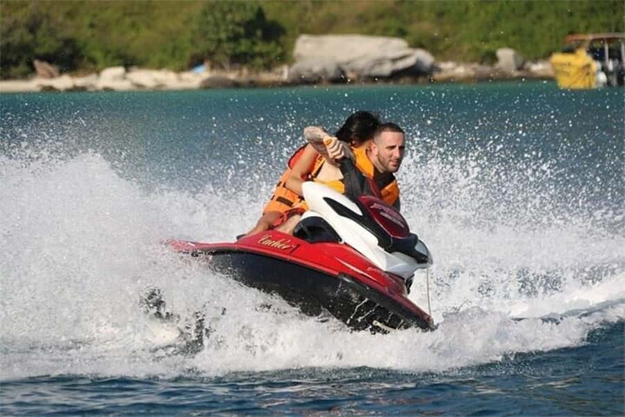 Pattaya: Coral Island-Speed boat-lunch-Activities by Choices - Arrival on Tawaen Beach: your island “reset”