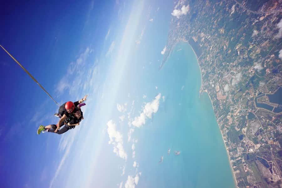 Pattaya: Dropzone Tandem Skydive Experience with Ocean Views - Key things that make this jump worth your time