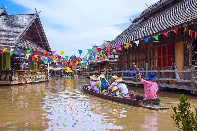 Pattaya Floating Market with Return Transfer - The Four-Section Layout: Where to Look for Regional Gifts
