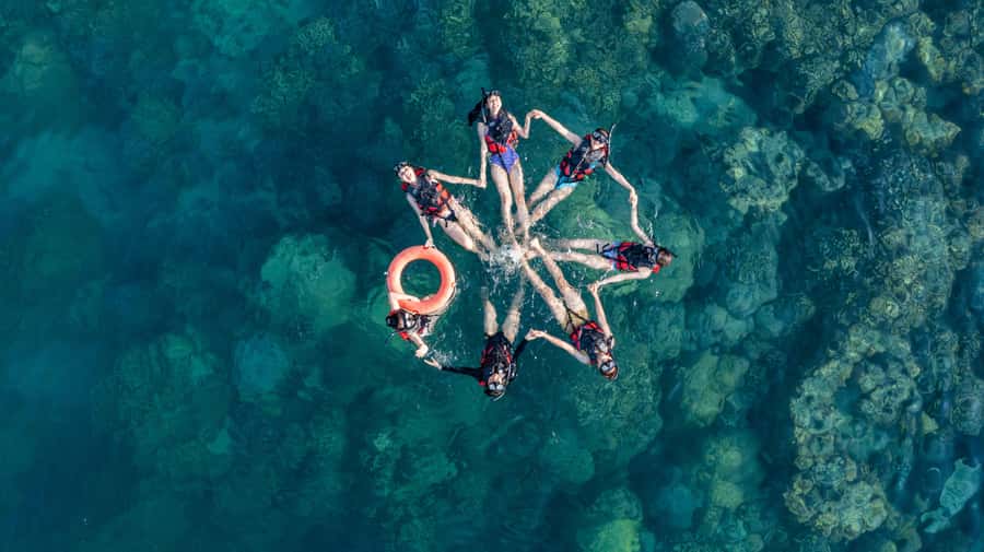 Pattaya: Full-Day 2 Islands Yacht Trip with Lunch and Sunset - Group Size, Boat Comfort, and Where to Sit When the Water Gets Bumpy