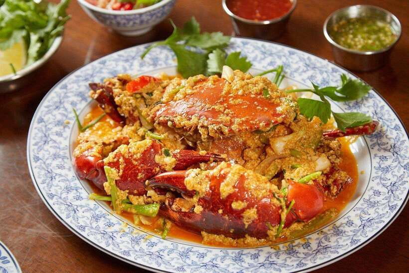 Pattaya: King Seafood Buffet Package - Seafood lineup: prawns, crab, fish, and shellfish (and what to do with that)