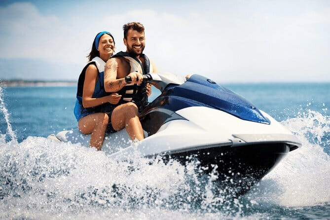 Pattaya: Koh Larn Speedboat Tour with Thai Lunch and Transfers - The speedboat ride: fast views, simple thrills, real sea time