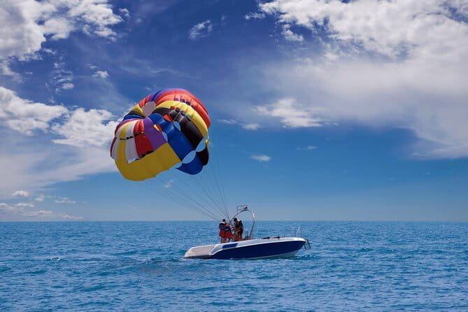 Pattaya: Koh Larn Speedboat Tour with Thai Lunch and Transfers - Transfers and pacing: a shared van day done the easiest way