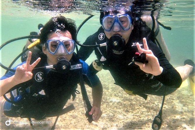 Pattaya PADI Scuba Diving Two Exciting Try Dives with PADI Instructor in Pattaya - The morning briefing + shallow-water practice: where confidence is built