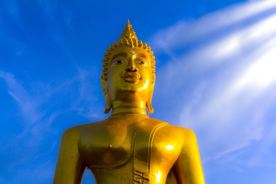 Pattaya: Private Customizeable City Highlights Tour & Driver - Wat Phra Yai (Big Buddha Hill): stairs, sun, and big views