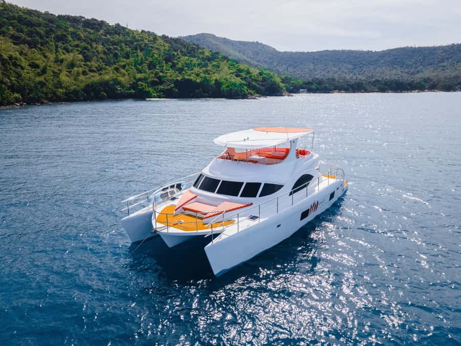 Pattaya: Private Luxury Catamaran Island Discoveries - Private Luxury Catamaran in Pattaya: what this day is really about